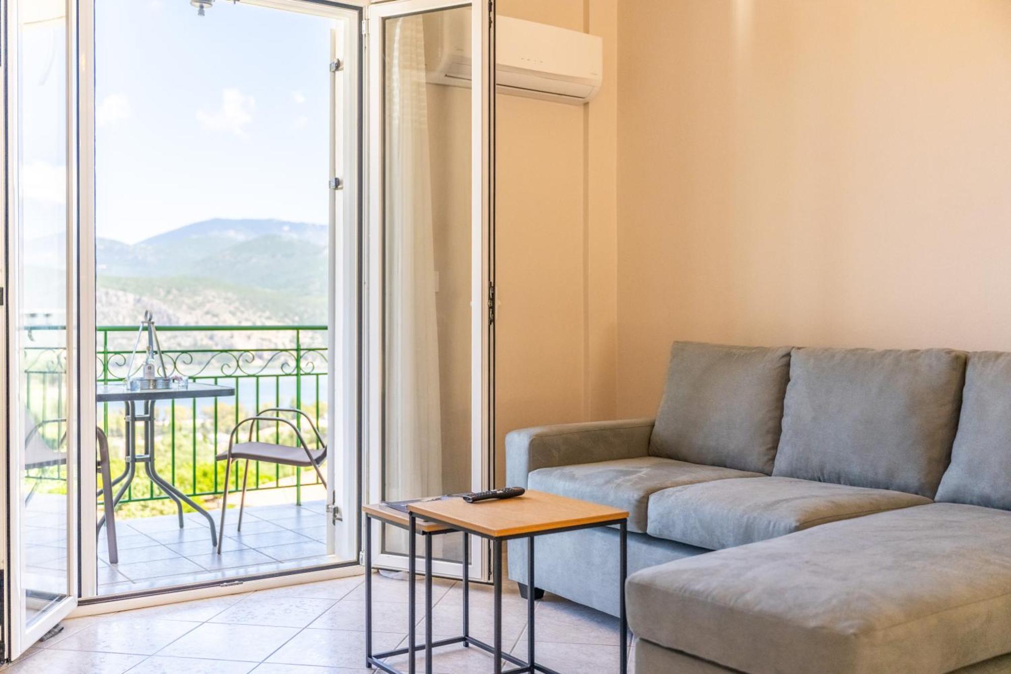 Apaggio Di Argostoli Apartments - Private Parking & Sea View ภายนอก รูปภาพ